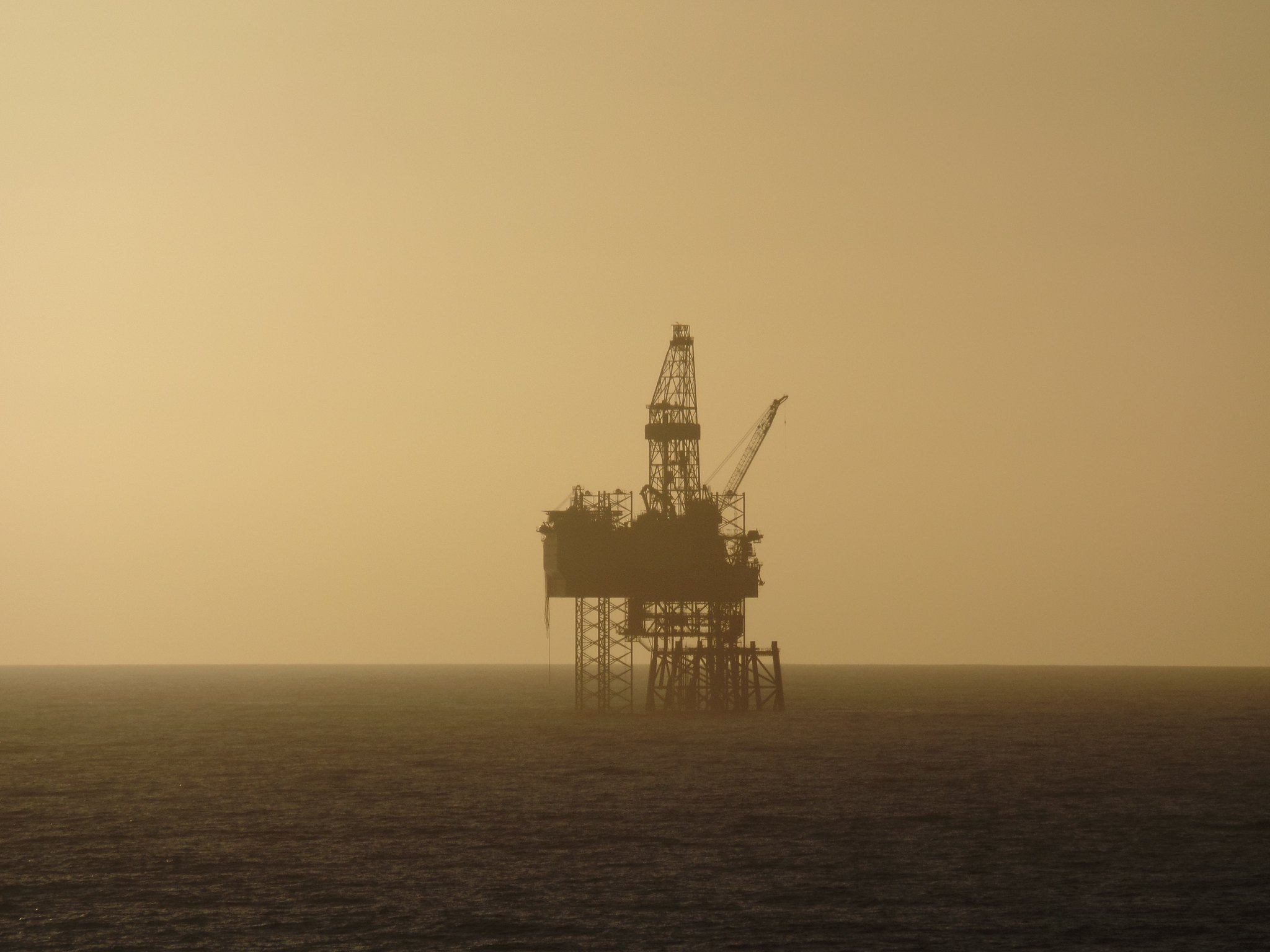 Норвегия увеличивает добычу нефти, а США сводит все свои арктические стратегии в одну