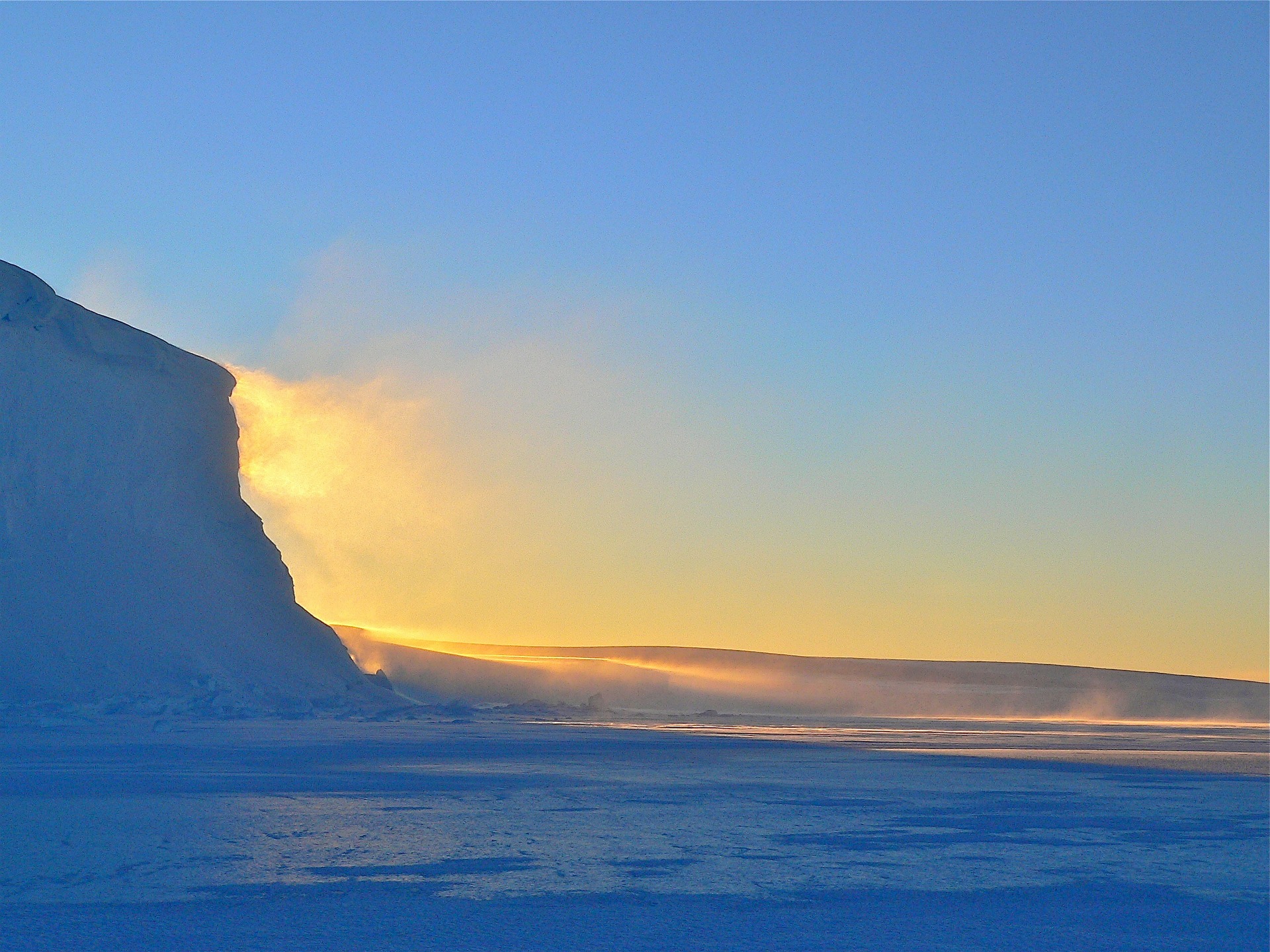 Арктика сегодня: законопроект, экспертиза и окололедокольная истерика
