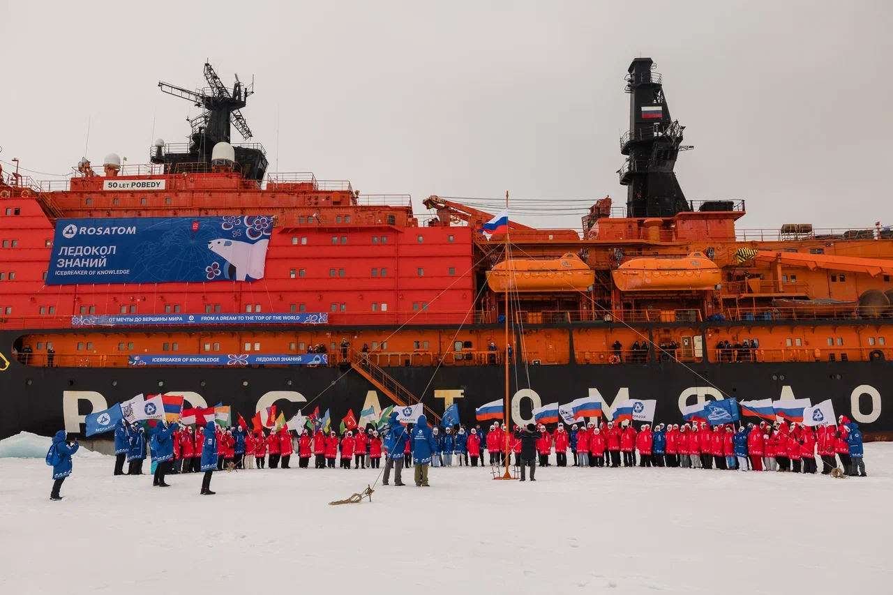 «Ледокол знаний» на ледоколе «50 лет Победы» вернулся в Мурманск