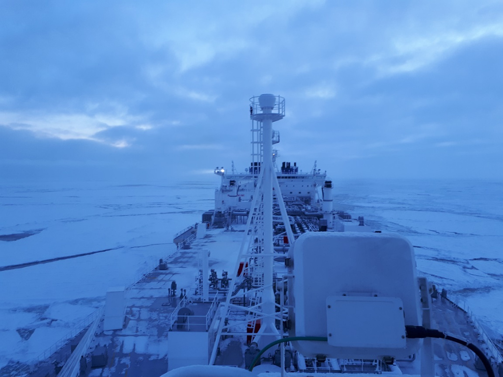 Фото с "Эдуарда Толла" в Арктике