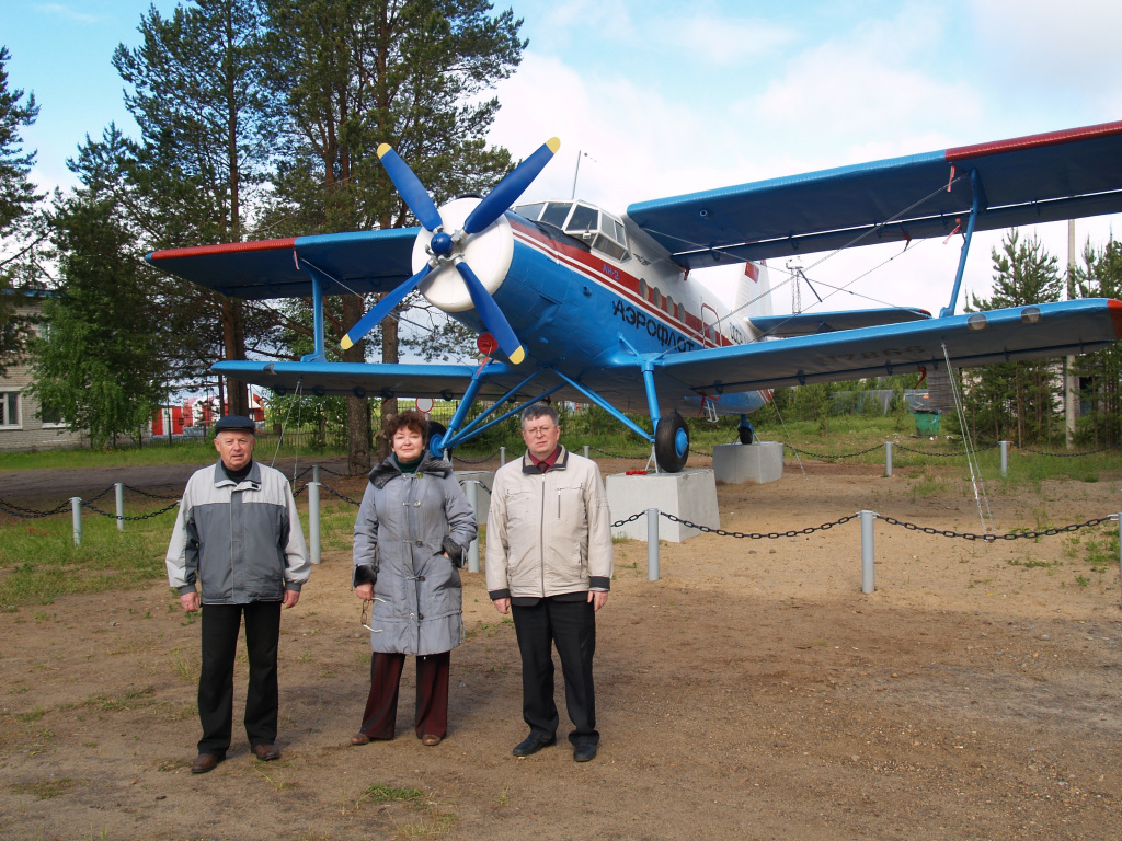 Памятник малой авиации в Лешуконском
