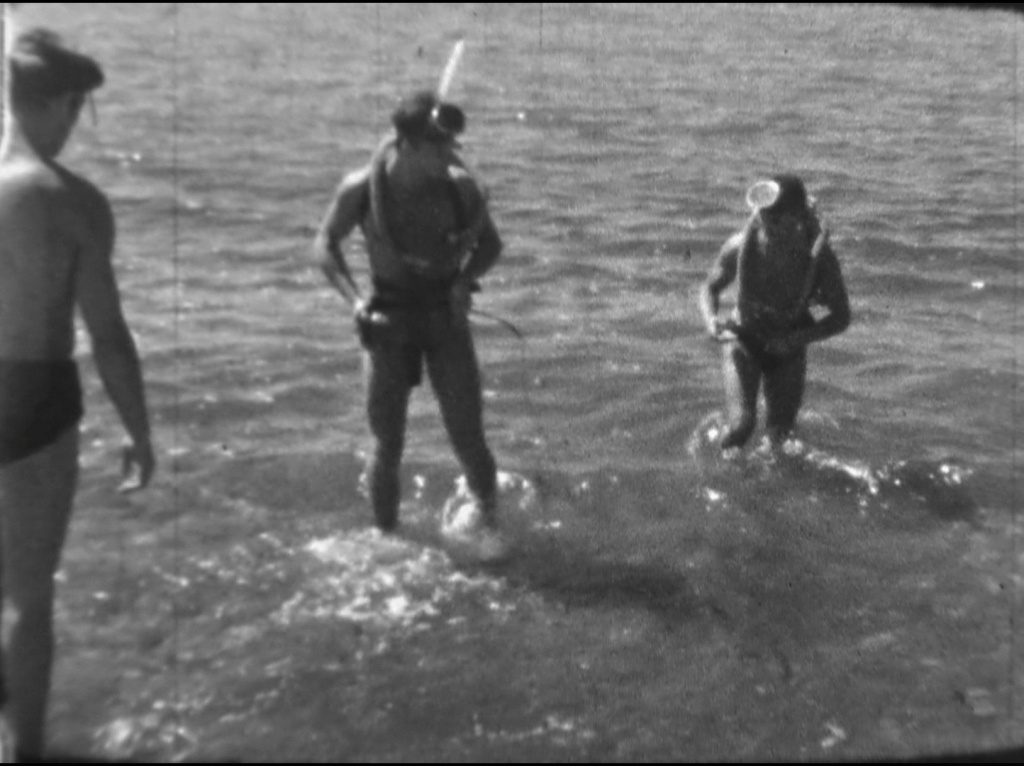 Гагра море_00_17_59_18.jpg