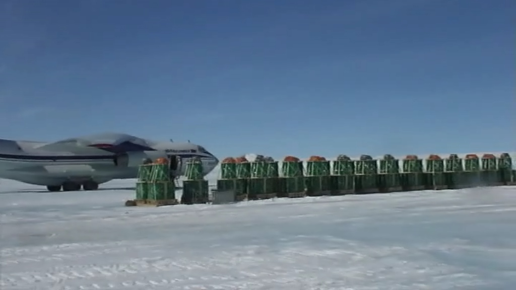 топливо для станции Восток.jpg